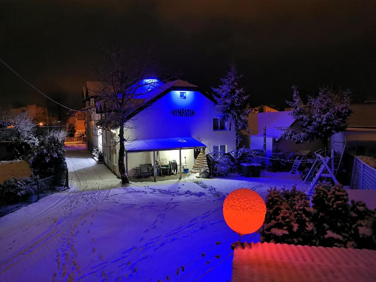 Sympatik Panzió Jastrzębia Góra Kültér fotó