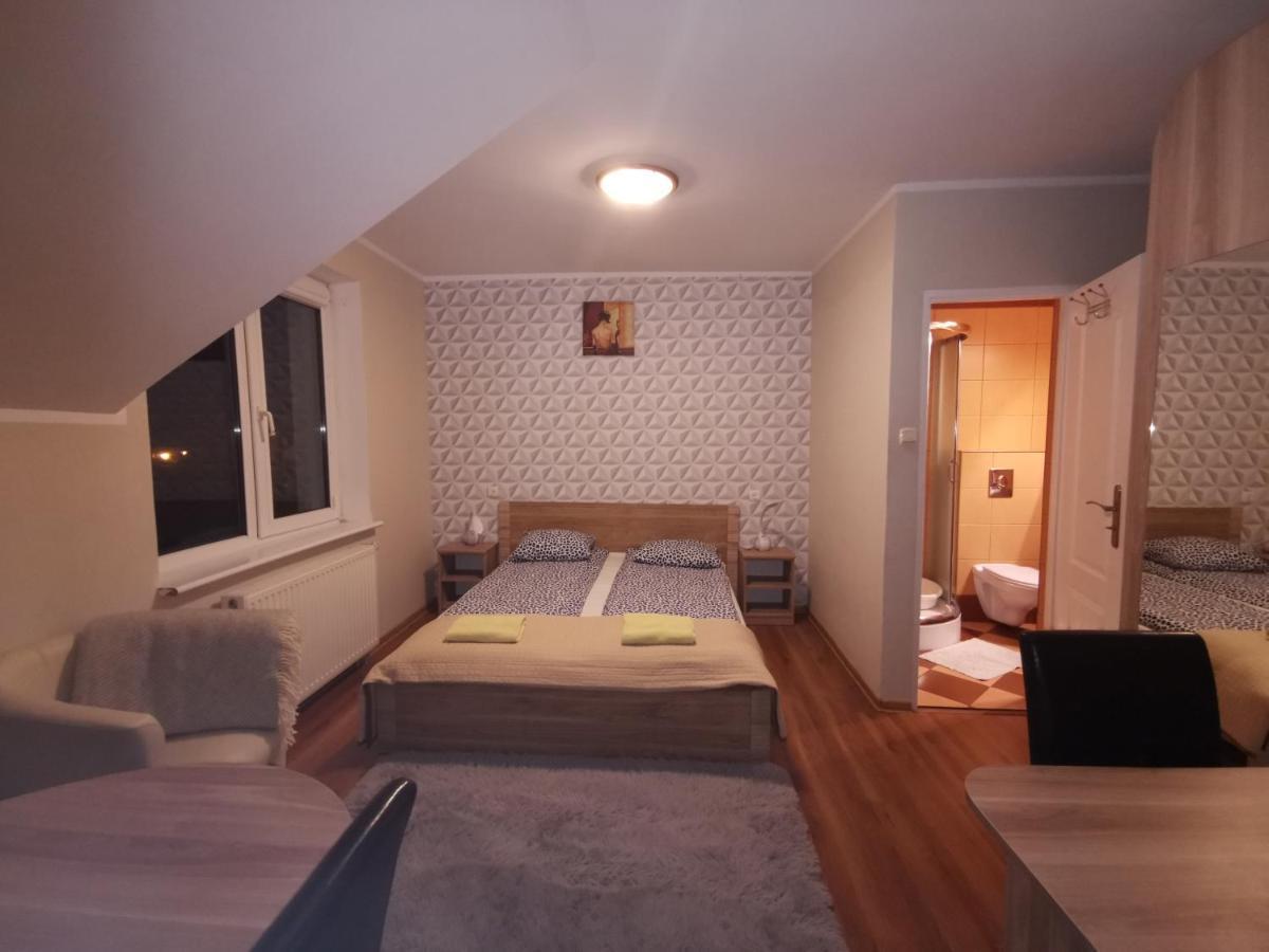 Sympatik Panzió Jastrzębia Góra Kültér fotó